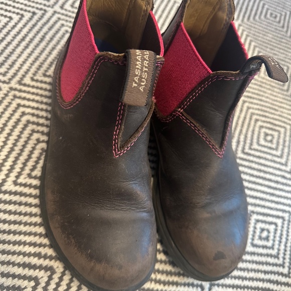 Kids Blundstone boots size 2 - Picture 6 of 6